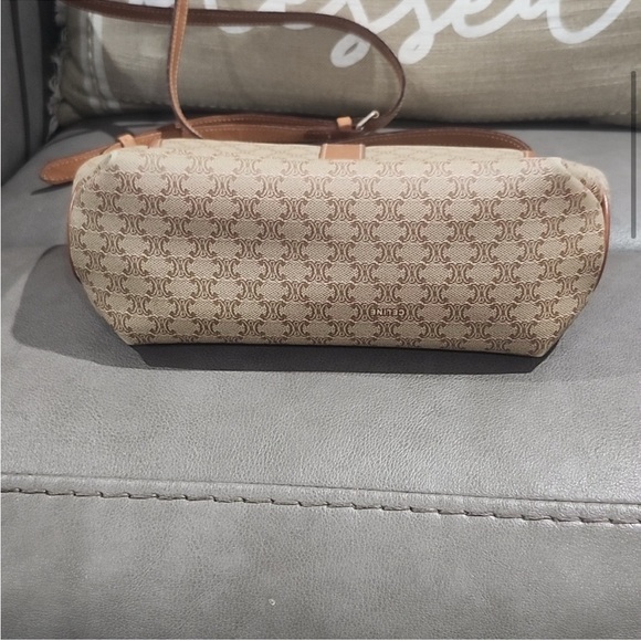 Celine Vintage Crossbody w/ preloved matching wallet. Tan/Cream w/gold accents - Picture 2 of 16